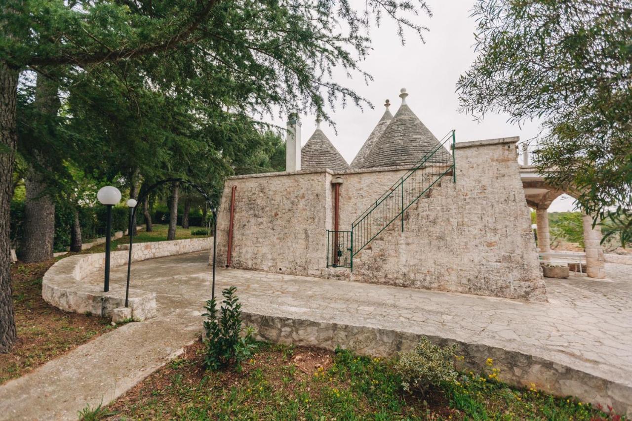 Trulli Pinnacoli Locorotondo Bagian luar foto