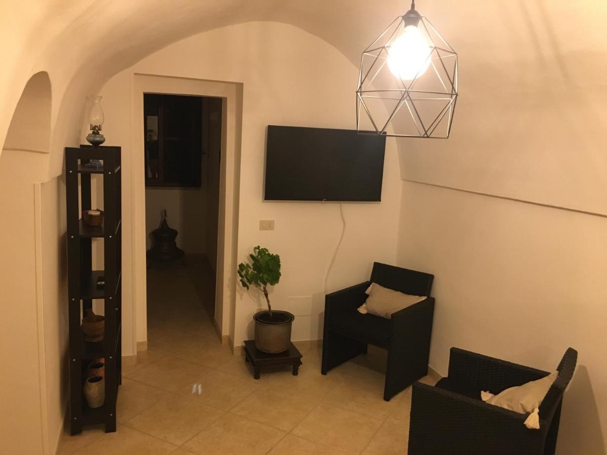 Trulli Pinnacoli Locorotondo Bagian luar foto