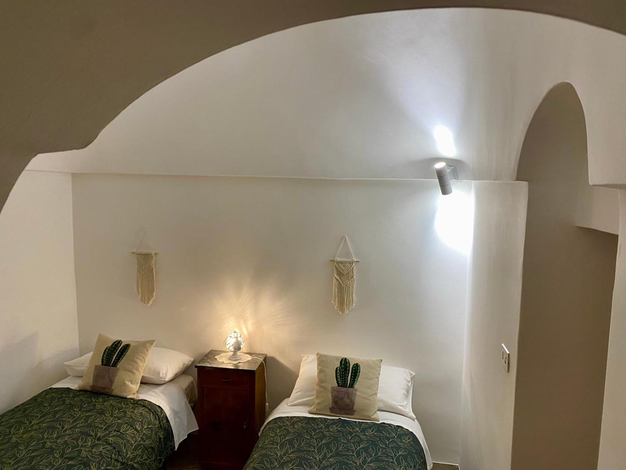 Trulli Pinnacoli Locorotondo Bagian luar foto